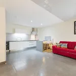 Garden Loft Velazquez Apartment